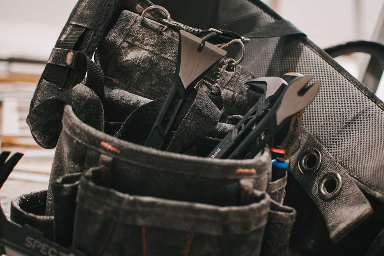 Spec Ops Tools 10" Nail Puller Cats Paw Pry Bar, High-Carbon Steel, 3% Donated to Veterans, - Image 7