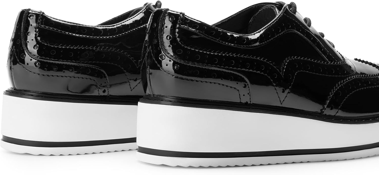 DREAM PAIRS Women's Platform Oxfords Lace-up Wingtips Round Toe Dress Shoes - Image 4