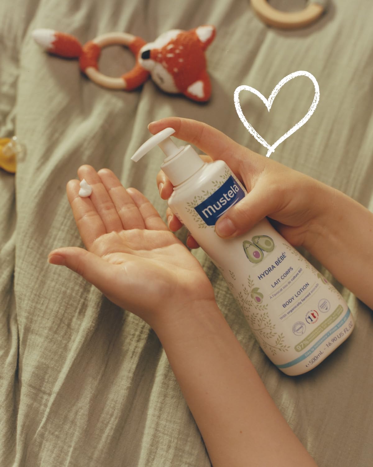 Mustela Newborn Arrival Gift Set - Baby Skincare & Bath Time Essentials - Natural & Plant Based - 5 Items Set - Image 8