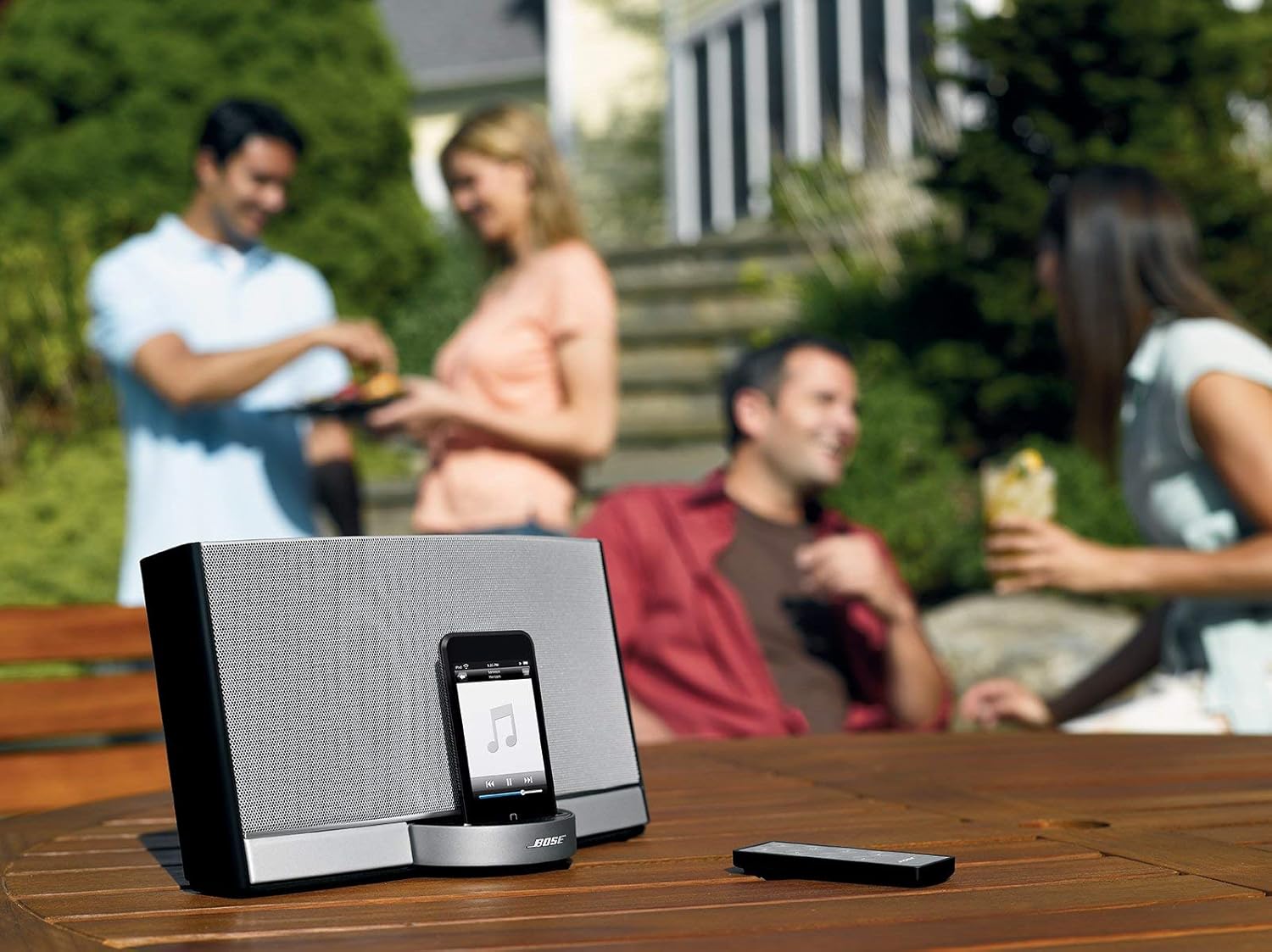 Bose SoundDock Portable iPod/iPhone Speaker Dock (Black, 30-Pin, Lightning, 8W, 1 Port, Compatible with iPhone, iPod) - Image 8