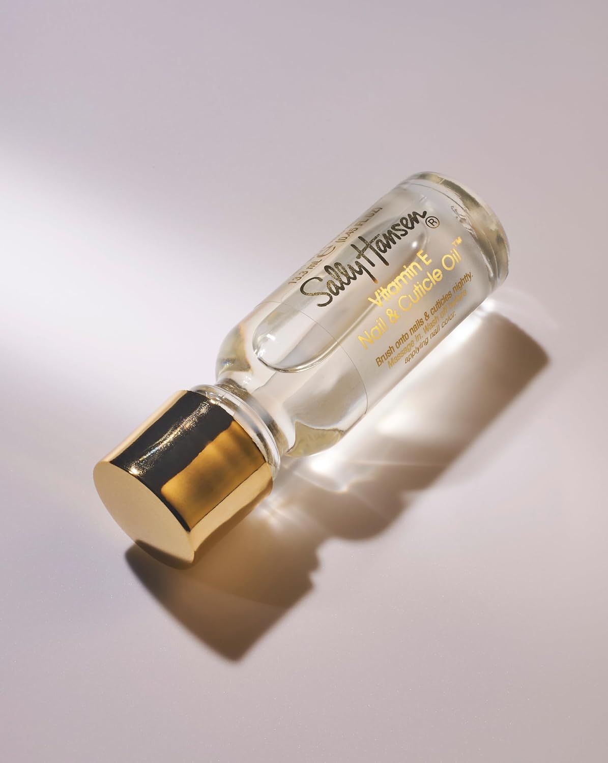 Sally Hansen Vitamin E Nail and Cuticle Oil™, Natural Essential Oil, Vitamin E, Nourish and Condition Dry Nails and Cuticles - Image 3