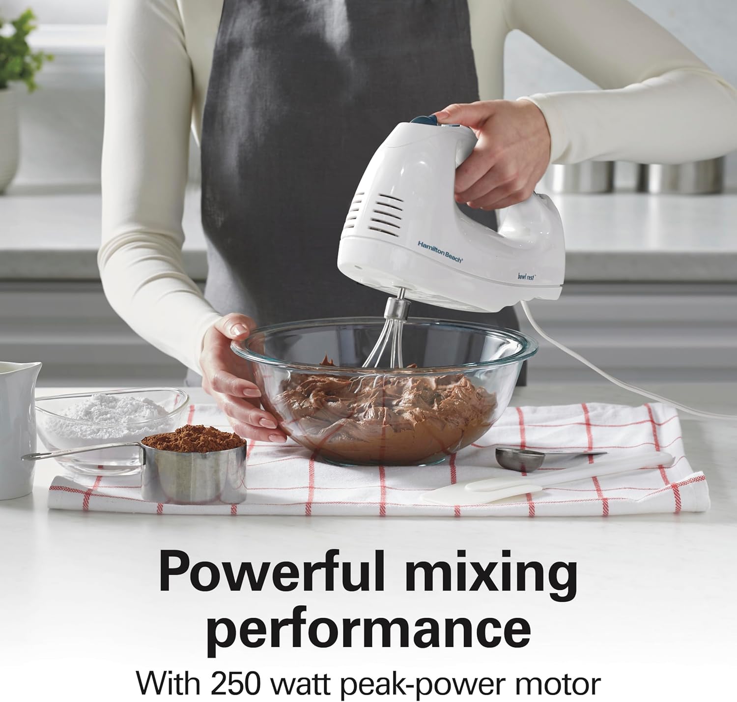 Hamilton Beach 6-Speed Electric Hand Mixer with Whisk, Traditional Beaters, Snap-On Storage Case, 250 Watts, White - Image 6