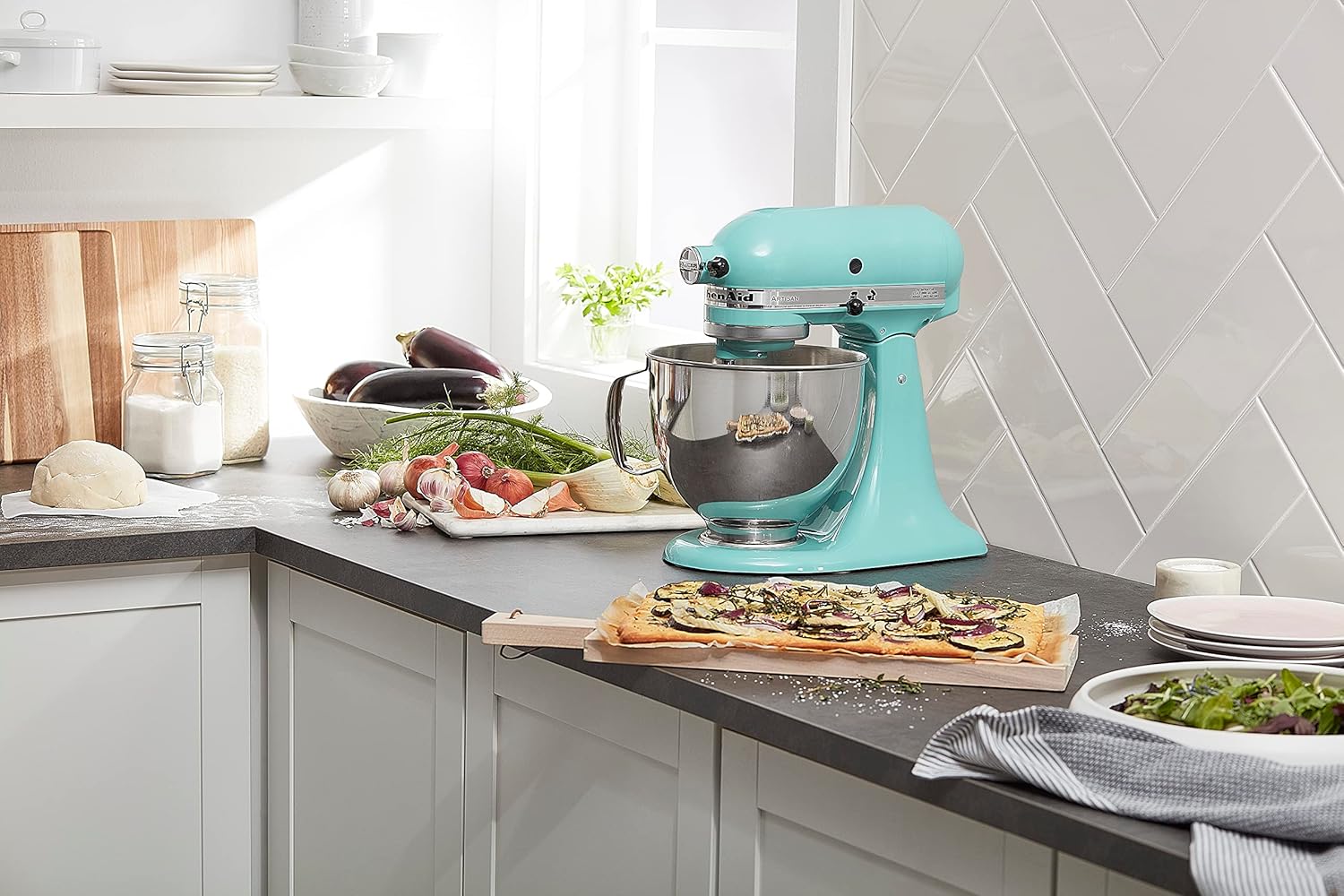 KitchenAid Artisan Series 5 Quart Tilt Head Stand Mixer with Pouring Shield KSM150PS, Removable bowl, Aqua Sky - Image 7
