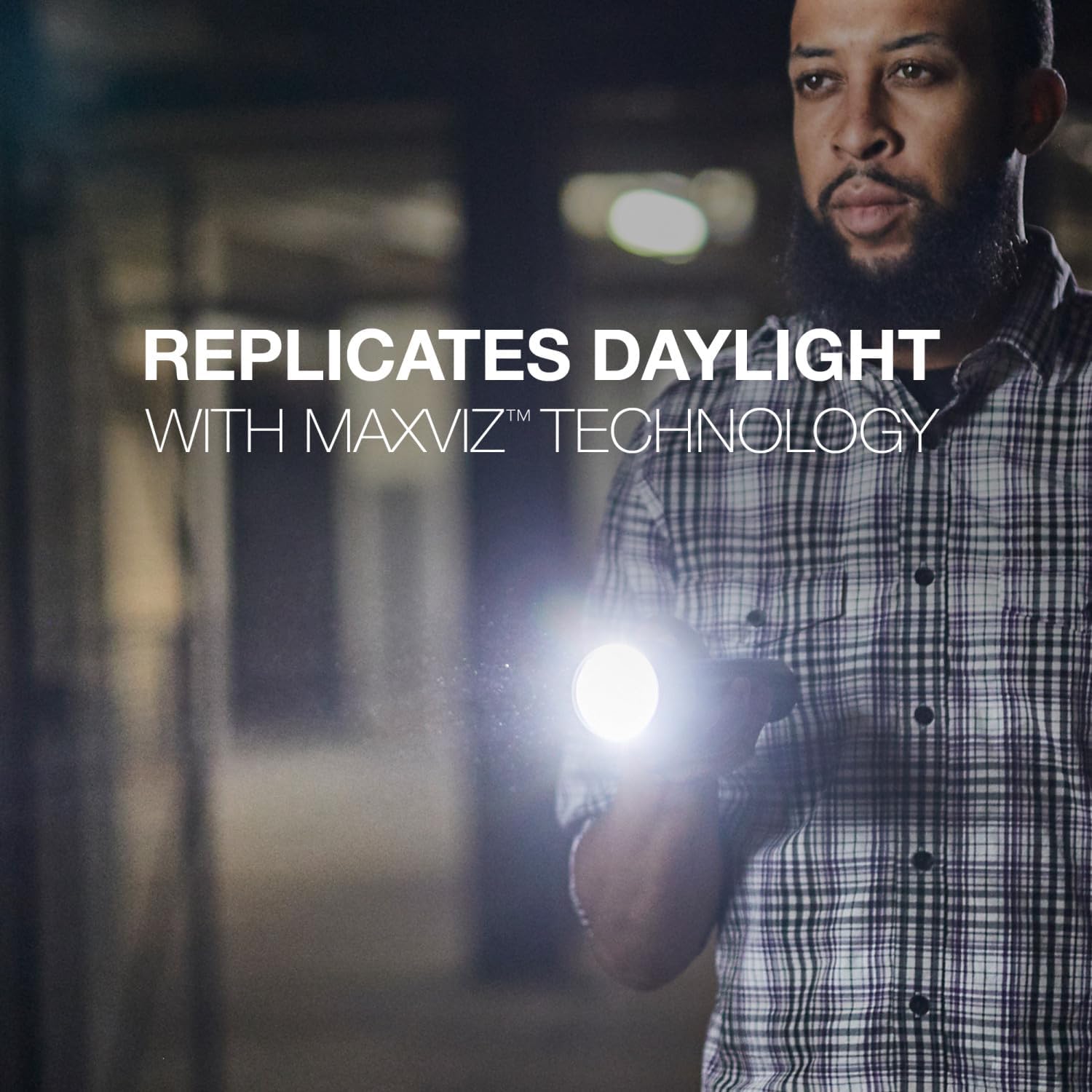 Energizer LED Flashlight Vision PRO, Ultra Bright 1000+ Lumens, IPX4 Water Resistant, Aircraft-Grade Aluminum LED Light, Rugged Metal Flash Light for Outdoors, Emergency Power Outage, Black - Image 4