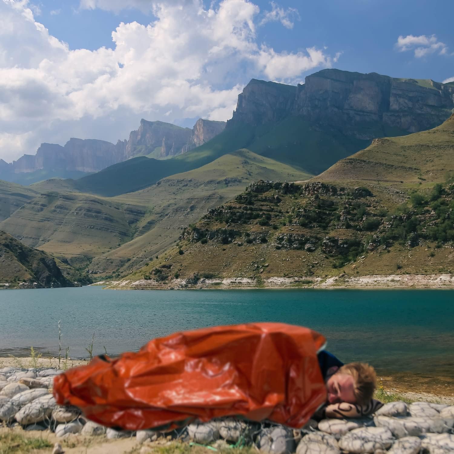 Emergency Sleeping Bags 2 Pack | Portable Emergency Blanket Survival Gear - Image 9